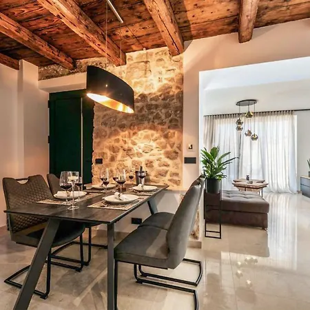 Luxurious In Poljaci Semesterbostad Poljica (Zadar)