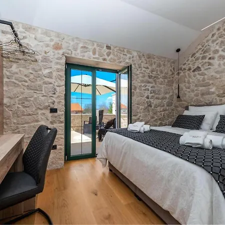 Semesterbostad Luxurious In Poljaci Poljica (Zadar)