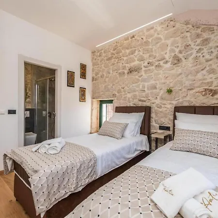 Semesterbostad Luxurious In Poljaci Poljica (Zadar)