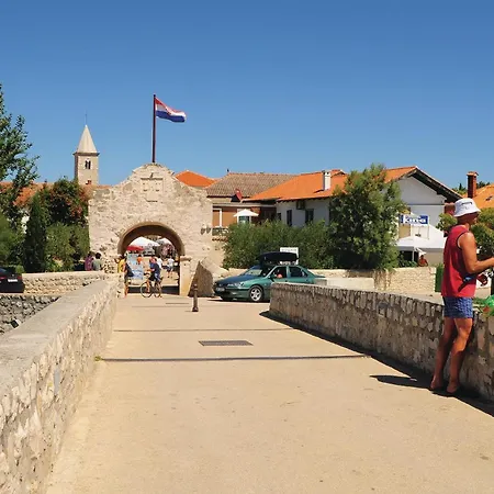 Pet Friendly In Poljaci With Kitchen Holiday home Poljica (Zadar)