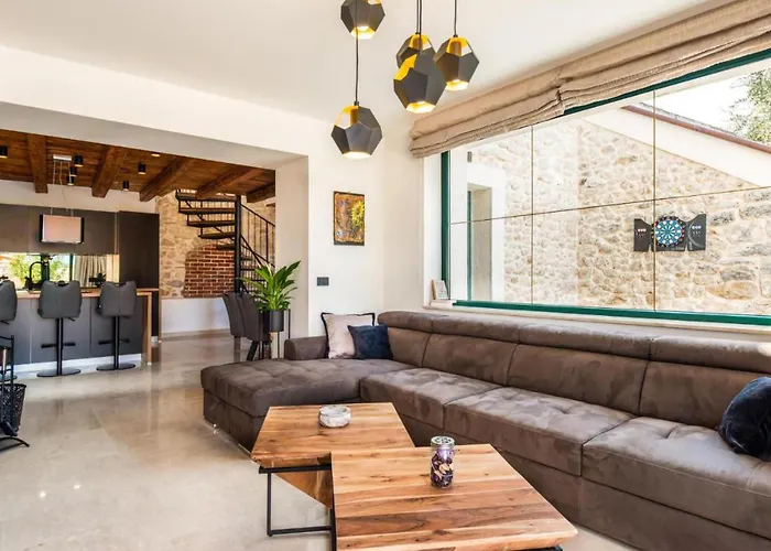 Beautiful In Poljaci *